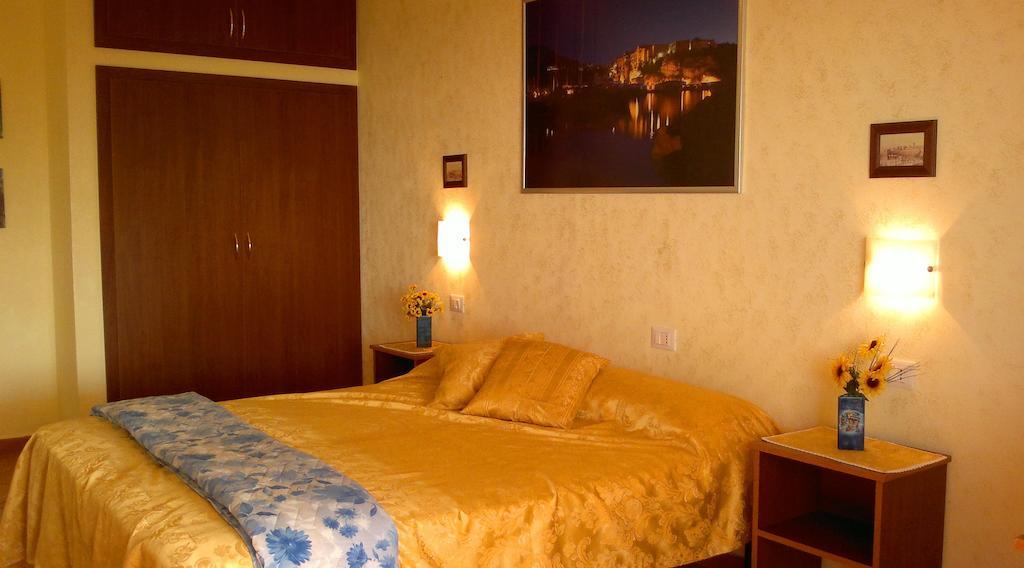 Villa Del Conte 드라피아 객실 사진